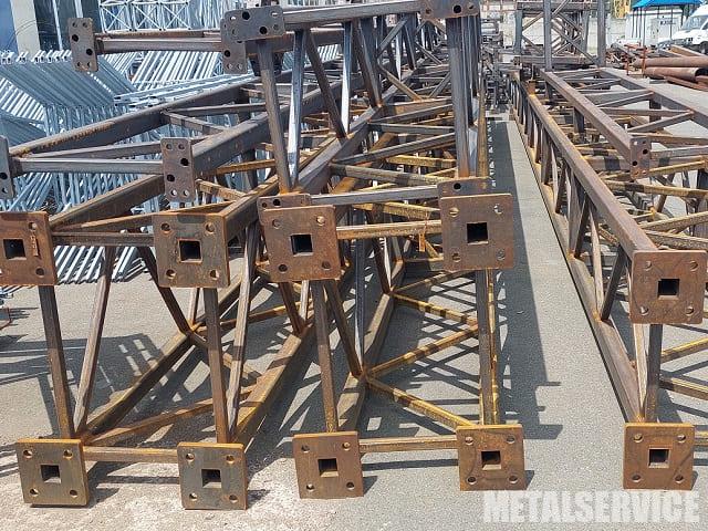 Квадратные фермы металлические