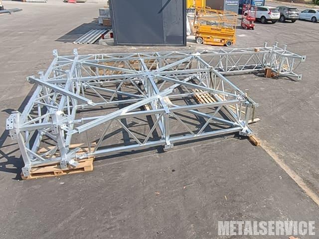 Декор входной группы металлоконструкции